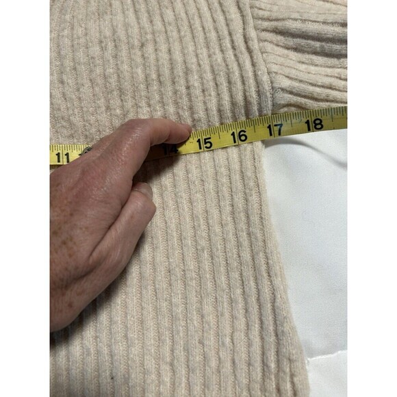 EXPRESS V-neck Balloon Sleeve Criss Cross Shoulder Sweater - Size Small - Picture 7 of 8